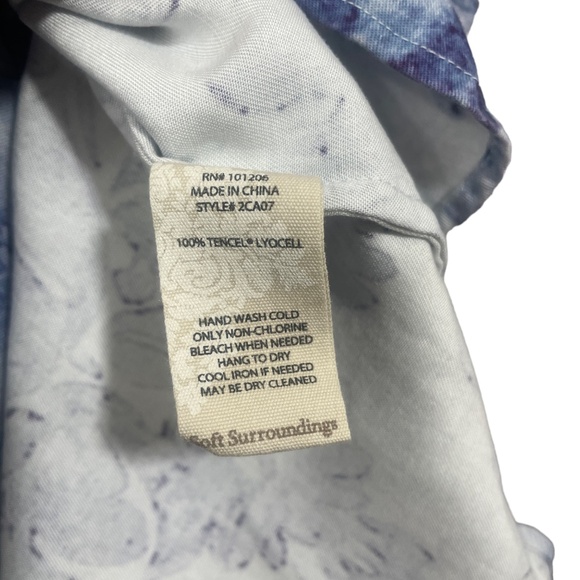 Soft Surroundings Small Blue Print 100% Tercel 1/2 Button Front - Picture 6 of 7